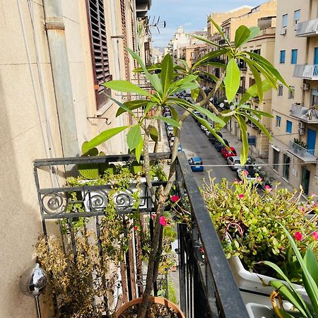 Appartamento Funky Flat Palermo Esterno foto
